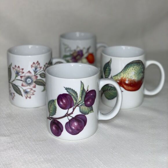 VINTAGE Fruits & Flower Coffee Mugs 4 Set White Tea Drinkware Home Collectible